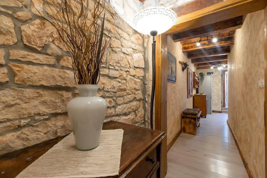 Appartement Apartman Vrh à Sveti Petar u Sumi Croatie