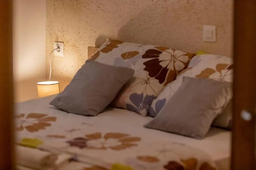 Appartement Apartman Vrh à Sveti Petar u Sumi Croatie