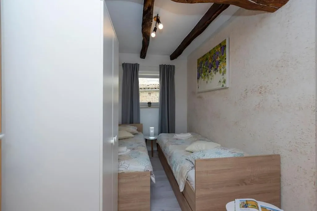 Appartement Apartman Vrh à Sveti Petar u Sumi 0*,  Croatie